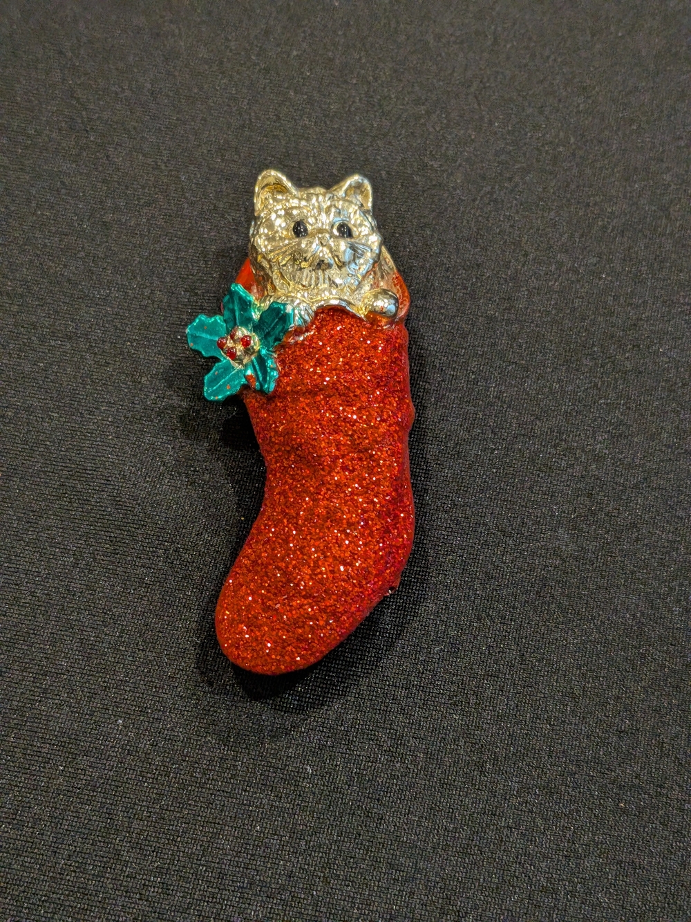 Vintage 1980s AJC Glitter Red Stocking Cat Brooch with Teal Flower